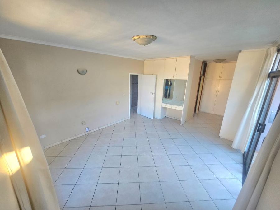 4 Bedroom Property for Sale in Vierlanden Western Cape